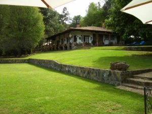 Hacienda Mariposas es un hotel en Pátzcuaro que acepta mascotas.