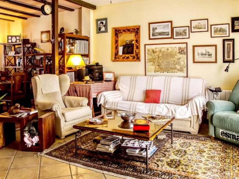 3 bedrooms house with private pool enclosed garden and wifi at Picon