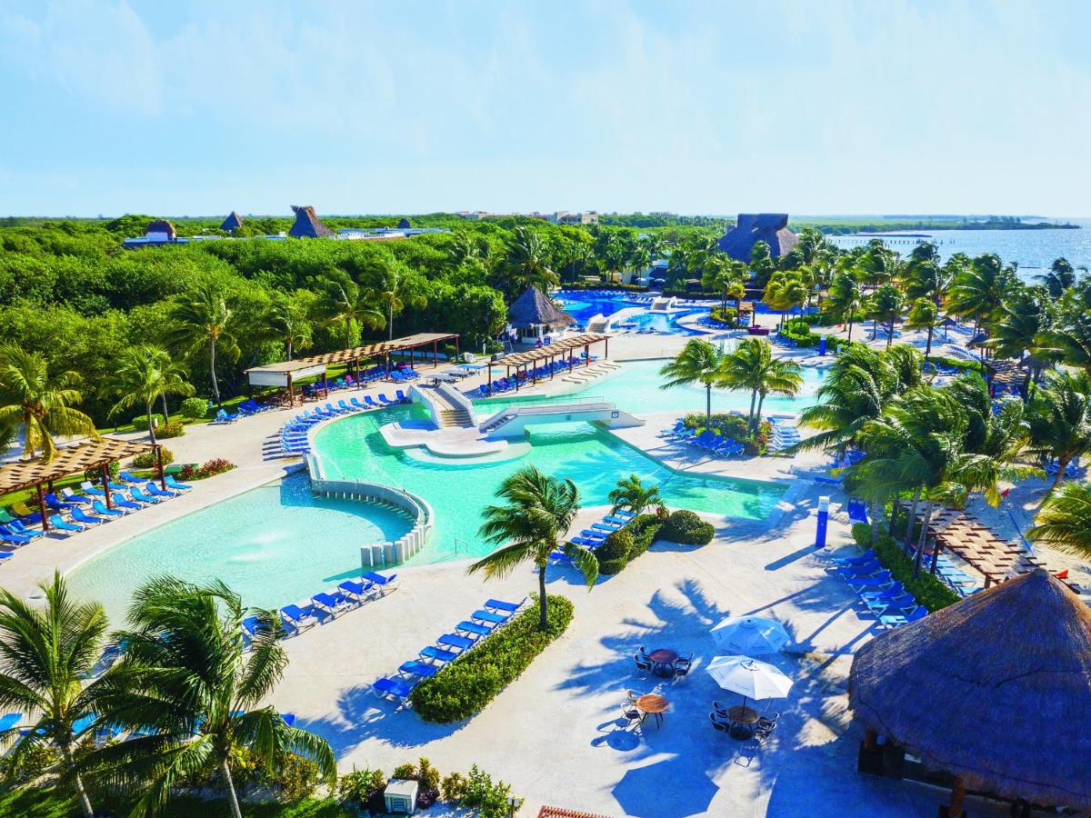 BlueBay Grand Esmeralda-All Inclusive - Hotel en Playa del Carmen que acepta mascotas