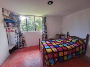 Cálida habitación en casa hogareña. Ambiente familiar. es un hotel en Teziutlán que acepta mascotas.